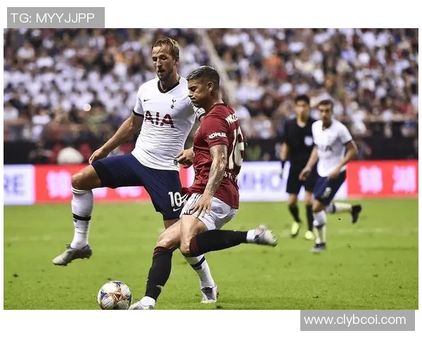 曼联对阵西布朗维奇精彩比赛录像回顾与分析